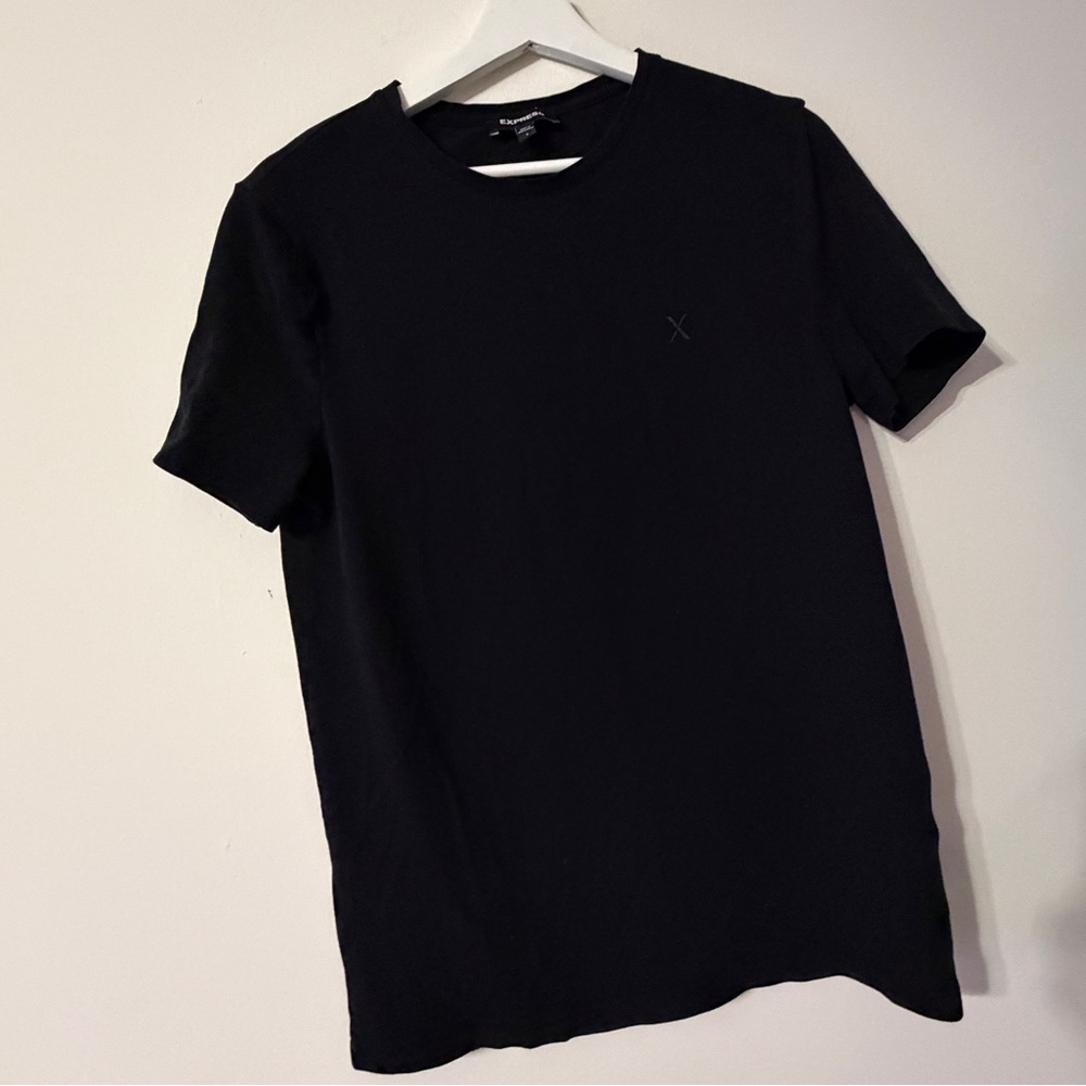 Express Black Short Sleeve Tee in Small size